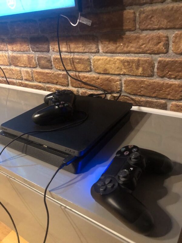PS 4 Pro 1tb