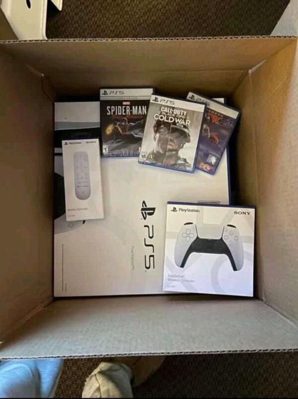 PS 5 - Image 2
